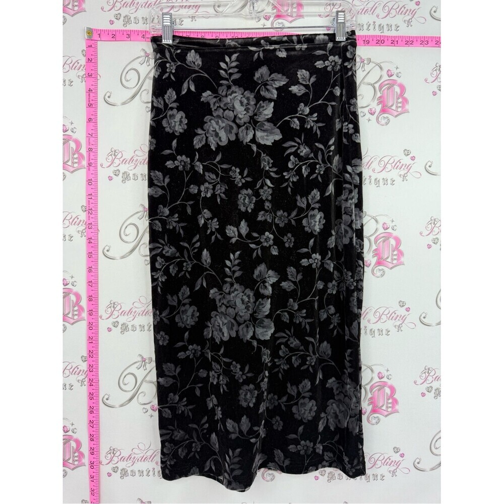 GAP skirt Black Velvet Midi Skirt with Gray Floral Burnout